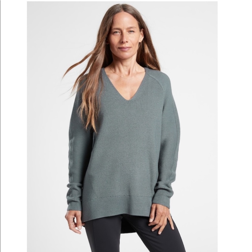 Athleta Hanover Sweater // Mist Grey // Size: Small